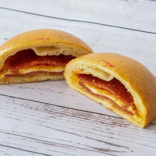 Pepperoni Pizza Kolache.