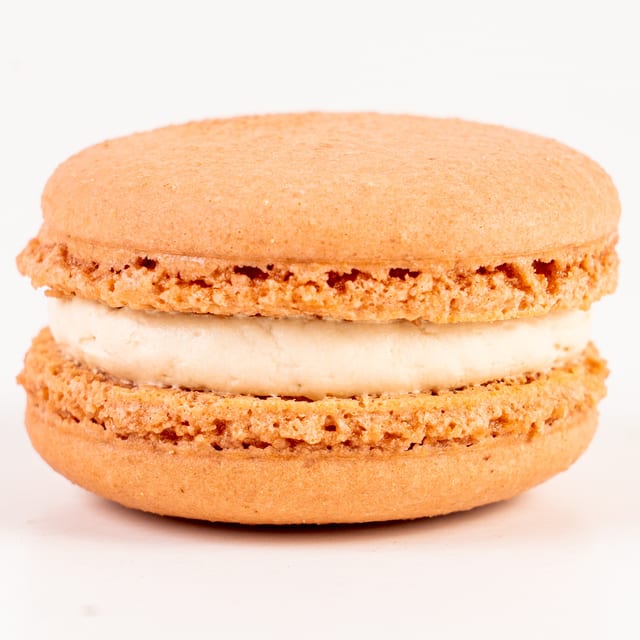 Cappuccino Macaron.