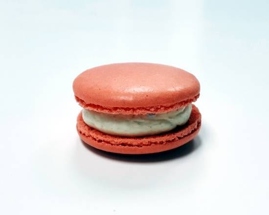 Strawberry Macaron.