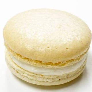 Vanilla Macaron