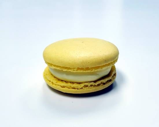 Lemon Macaron.