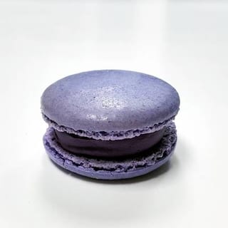 Ube Macaron